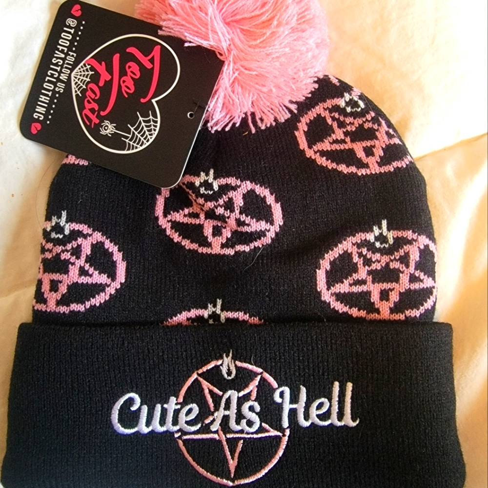 NWT Too Fast beanie, cute as hell